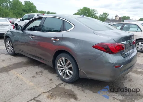 2015 Infiniti Q70 3.7X z USA, uszkodzony, nr VIN JN1BY1AR4FM561519